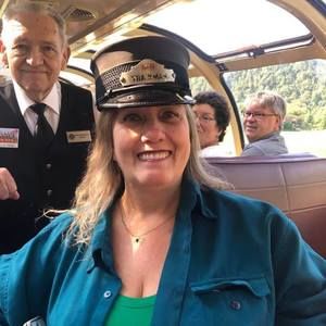 Meet your Posher, Deb